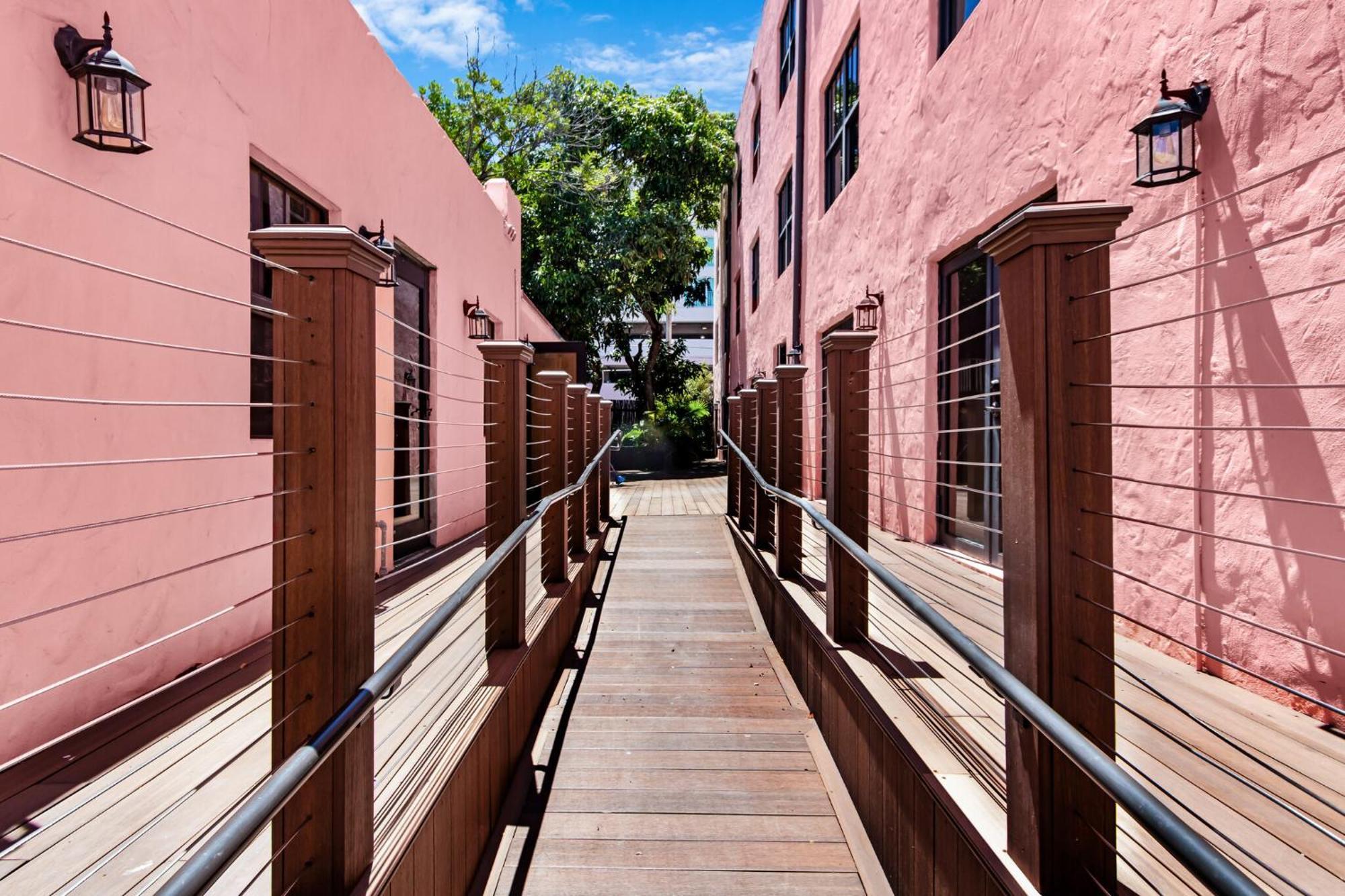 Roami At Tower Hotel - Calle Ocho ميامي المظهر الخارجي الصورة
